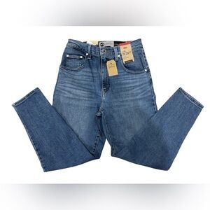 NEW! Levi's Jeans Women's Silvertab High Waisted Mom Jean 28x27 Tapered Blue